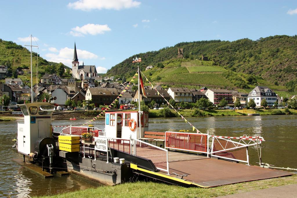 Weinhotel Hubertus Garni Klotten Exteriér fotografie