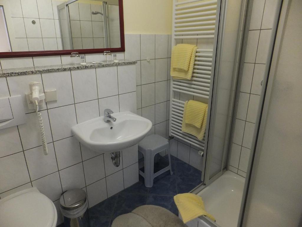 Weinhotel Hubertus Garni Klotten Pokoj fotografie